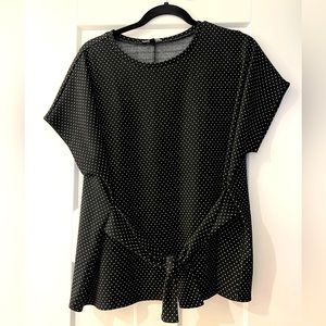Short sleeve tie front Express shirt.